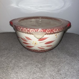 Temptations 1 Qt Handled Bowl with Lid Old World Cranberry Red