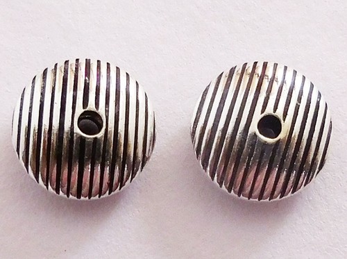 Beebeecraft 1 Scatola 30 Pezzi 4.5mm Perline Piatte Tonde Distanziatrici Argento Sterling Disco Liscio Crimpare Perline Sfuse per Creazione di Gioielli Bracciali Collane Foro 1.5mm