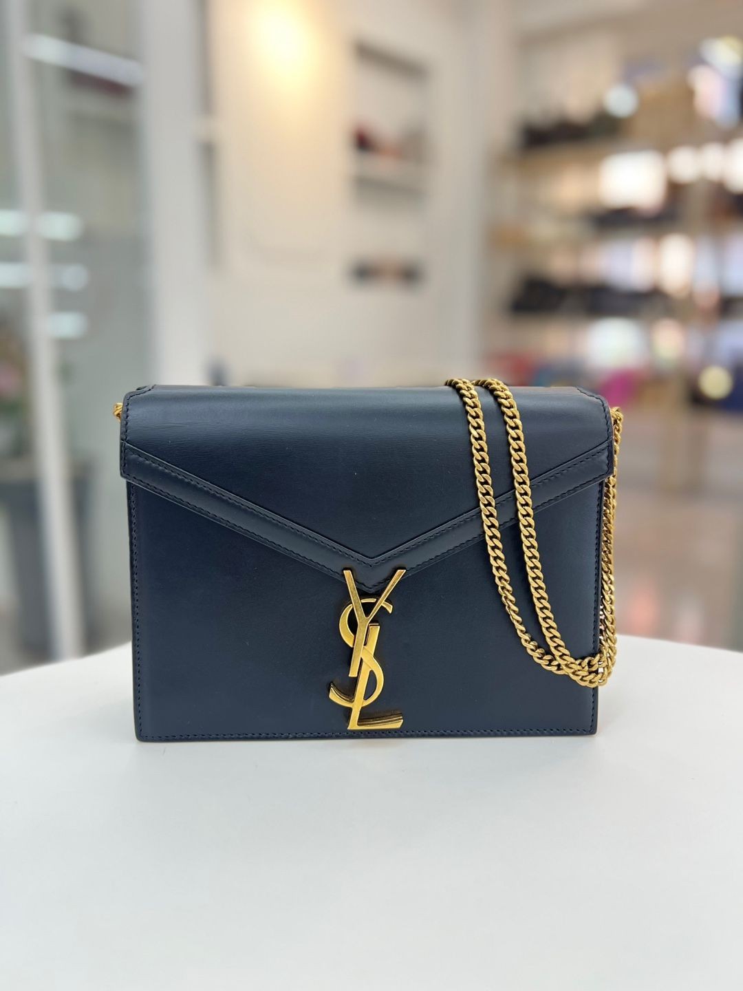 Borsa a tracolla Saint Laurent Cassandra in pelle nera 5327500SX2W 140239001