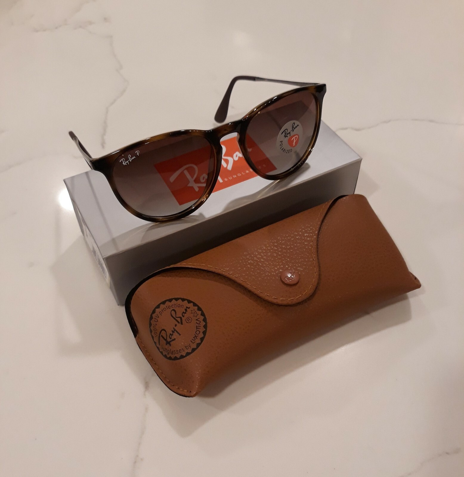 Ray-Ban Erika купить в Америке, лот 