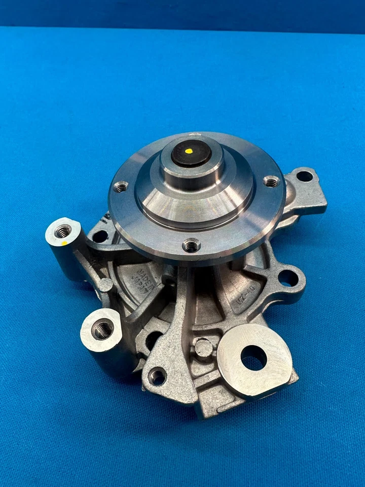 Bomba de agua refrigerante motor NPW MZ-40 152-1301 para Ford/Mazda 1993-2003 Foto 4 de 4