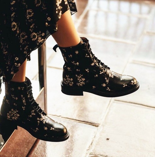 Zapatos De Cuero nuevo con etiquetas Erdem X H\u0026M Estampado Floral Botas al  Tobillo Negro EE. UU. 5.5 8 36 39 | eBay