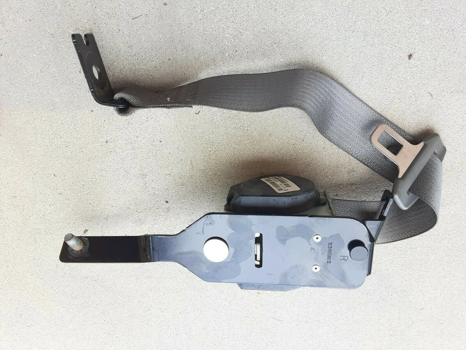 Chevrolet Malibu 2008-2010 cinturón de seguridad trasero derecho del lado del pasajero OEM # 15903264* Foto 2 de 4