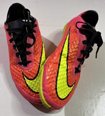 Nike Size 8 Hypervenom Phelon FG Bright Crimson Volt Men s Soccer Shoes