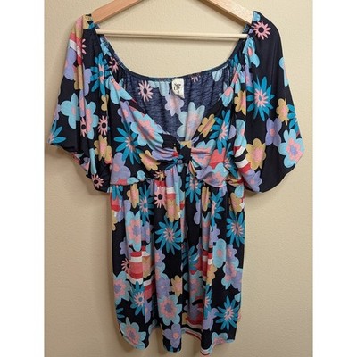 Sew In Love Retro Floral Top 2X Navy Multicolor Daisy Print with Twist Front