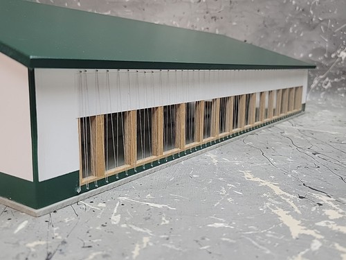 1/64 Custom scratch built FreestallBarn W/Feeding Alley Floor ForestGreen&White - Picture 4 of 10