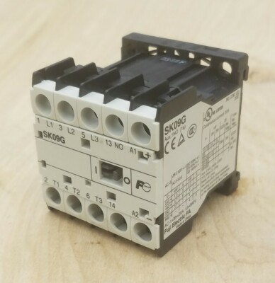FUJI 20 Amp 3-Pole Contactor SK09G w/24VDC Coil rated to 5HP @ 480V - NEW 