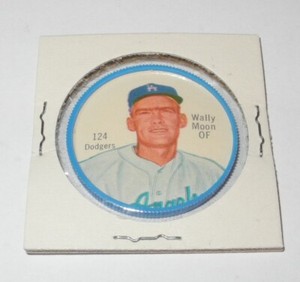 1962 Salada Baseball Coin Pin #124 Wally Moon Los Angeles Dodgers Near Mint