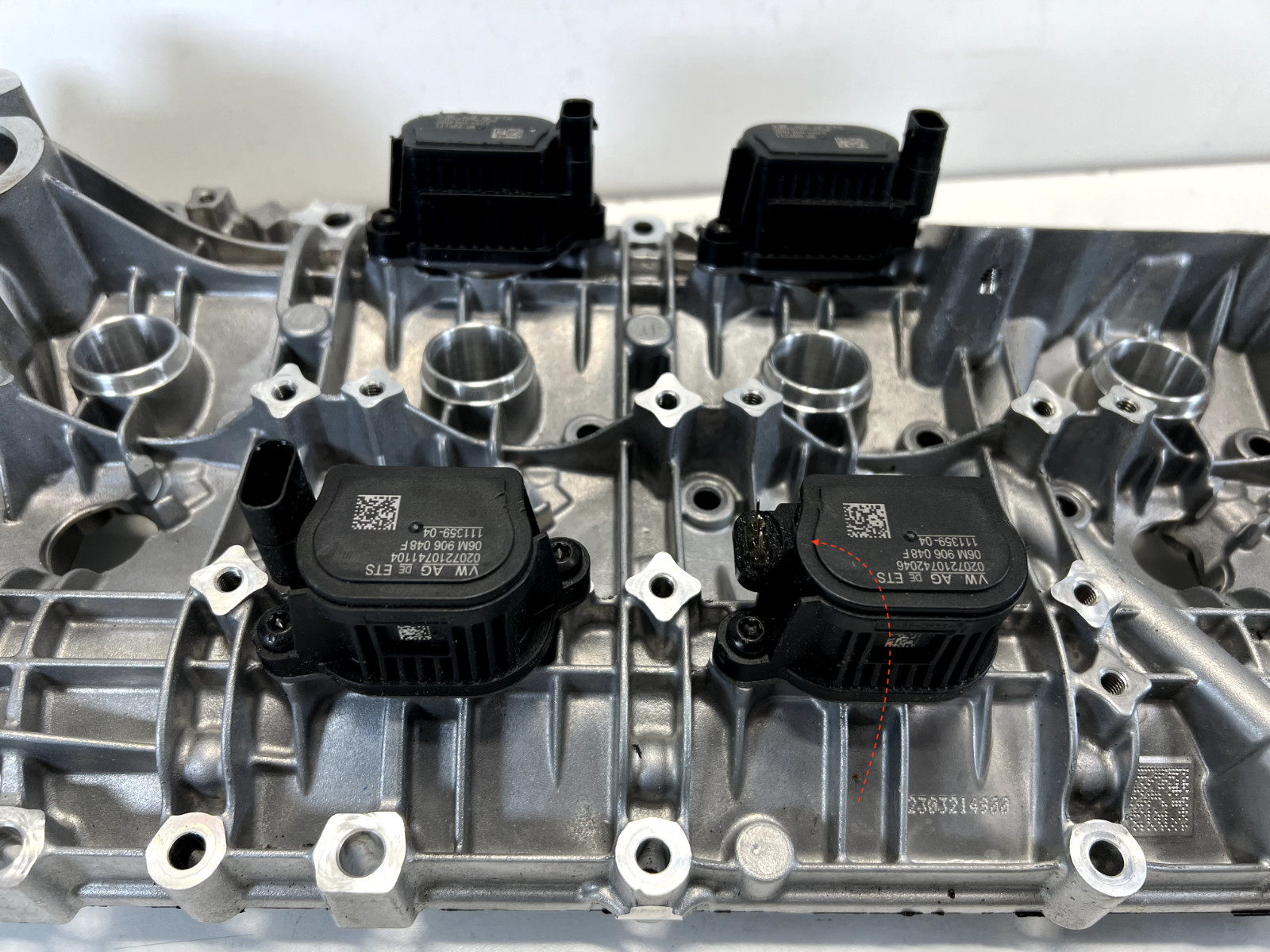 Audi SQ8 Lamborghini Urus Bentley Bentayga 4L V8 Engine Valve Cover Right RH OEM