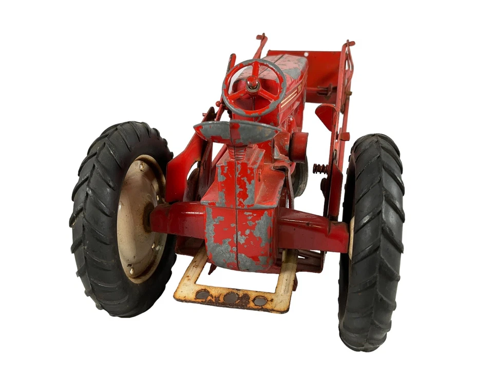 Carter Tru-Scale Diecast Tractor with Front End Loader Farm Toy§ - Image 4 of 4