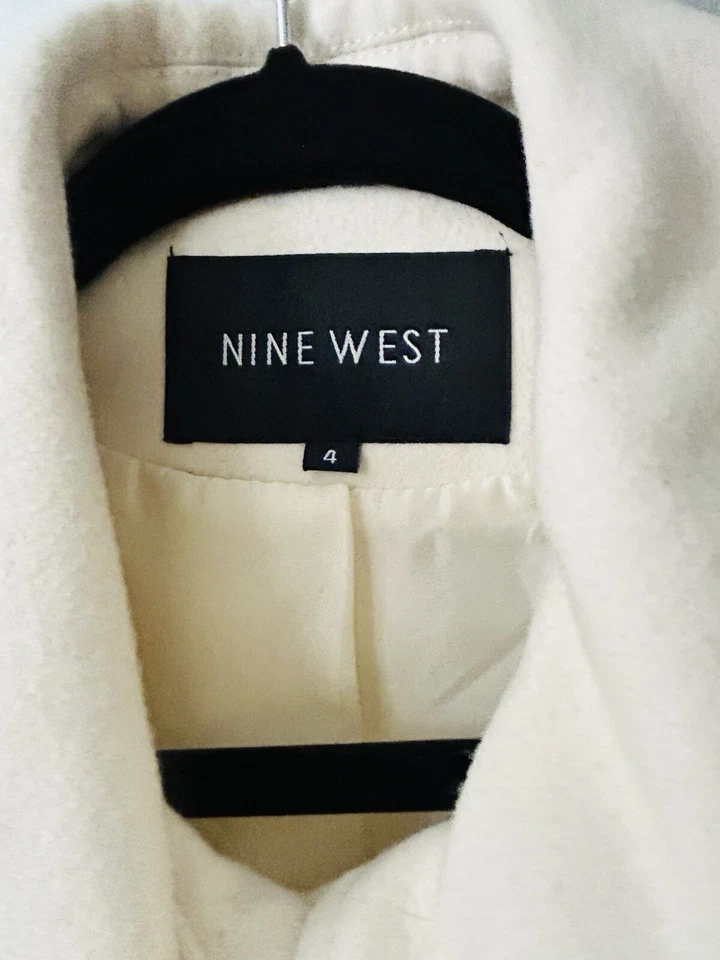 Nine West Wool Woman’s Ivory Coat Size 4 Cream Professional Dress Zip - Image 3 of 4