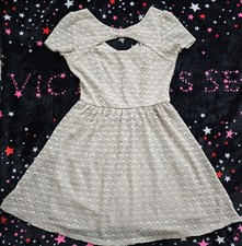 Lauren Conrad Dress S Nude Lace Fit & Flare Cap Sleeve Lined Floral