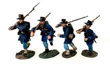BRITAINS Lead Toy Soldier CIVIL WAR UNION INFANTRY IN ACTION