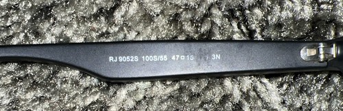 Ray-Ban Wayfarer Black Boy's Sunglasses - Picture 8 of 8