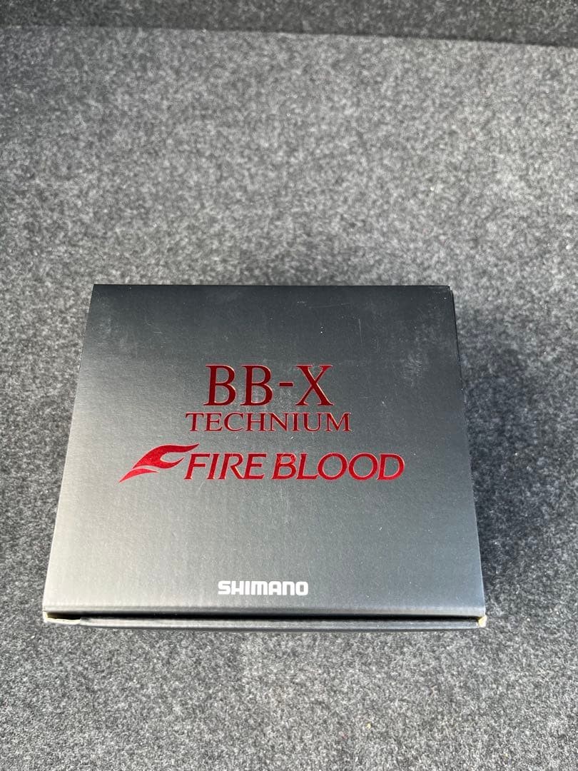 Shimano Fireblood C3000DG 24BB Technium Spinning Reel Unused - Image 3