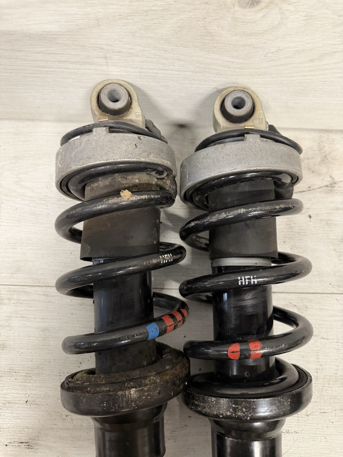 Audi R8 2011-2015 Front Right Dampers Pair P/N 420412019AK