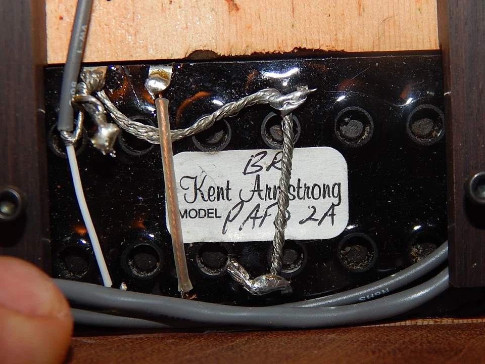 HECHO A MANO POR Kent Armstrong PAF Humbucker con postes ajustables conjunto par puente cuello Foto 4 de 4