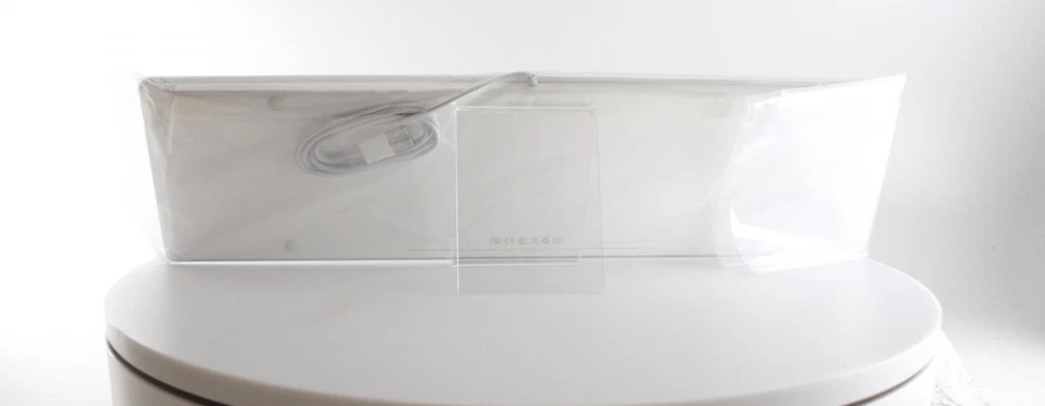 Apple A1243 Wired USB Aluminum Keyboard - Numeric Keypad - Russian (MB110RS/B) - Image 2 of 2