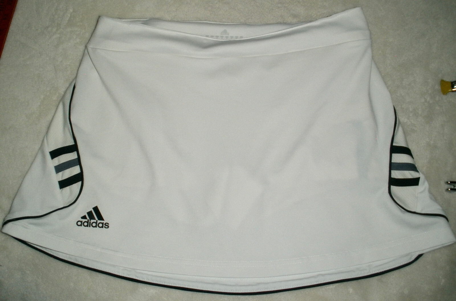 #1215 Adidas Skort Shorts Golf Tennis 8 white Black Trim athletic sports