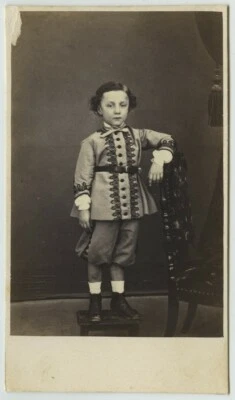 CDV 1860-70 T. Dupont à Oran (Algérie). Portrait de jeune garçon élégant. Mode. - Photo 1/2
