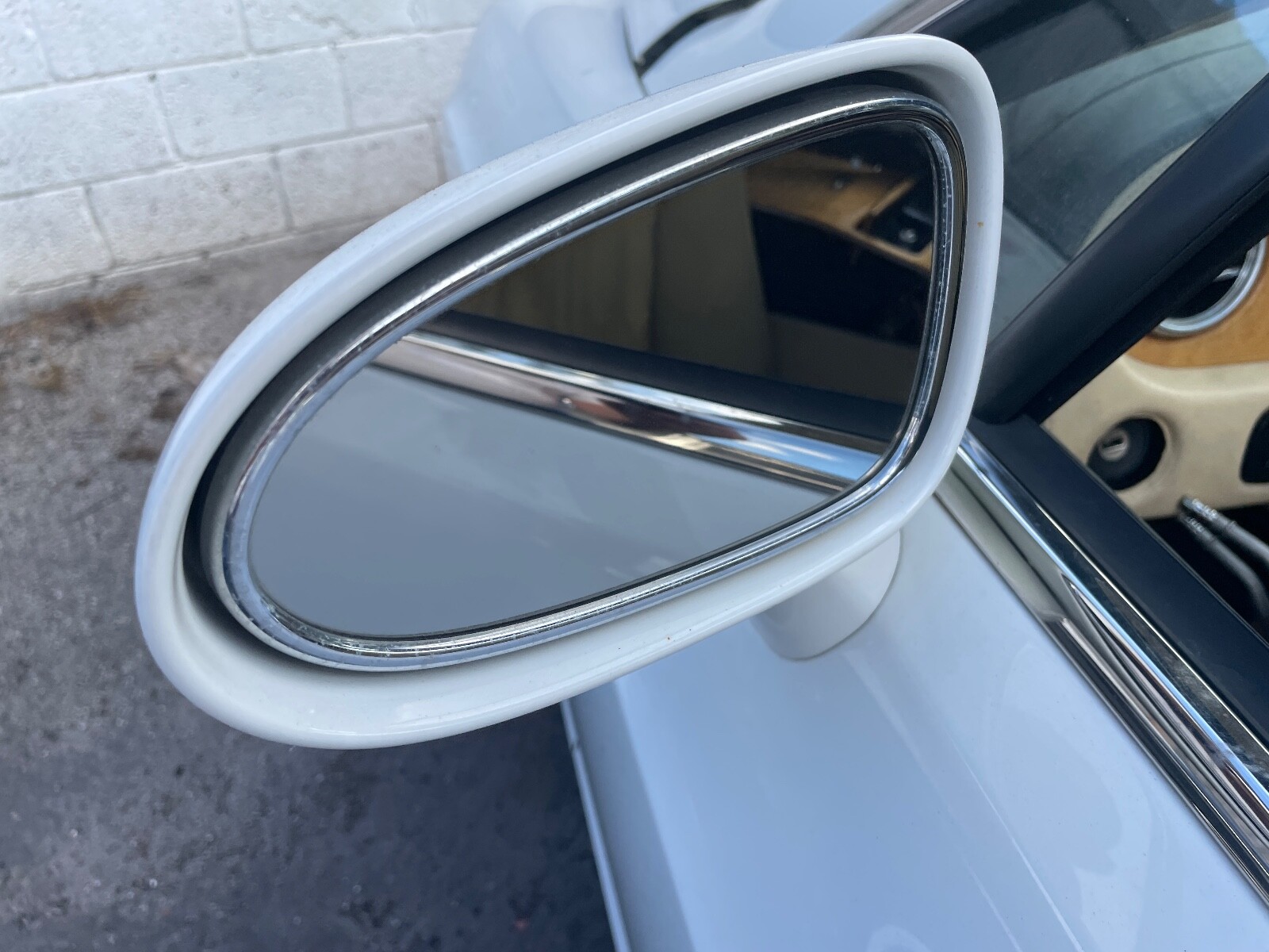 BENTLEY GTC  2008 ++ FRONT WINDSHIELD GREAT SHAPE PARTING  WHOLE CAR