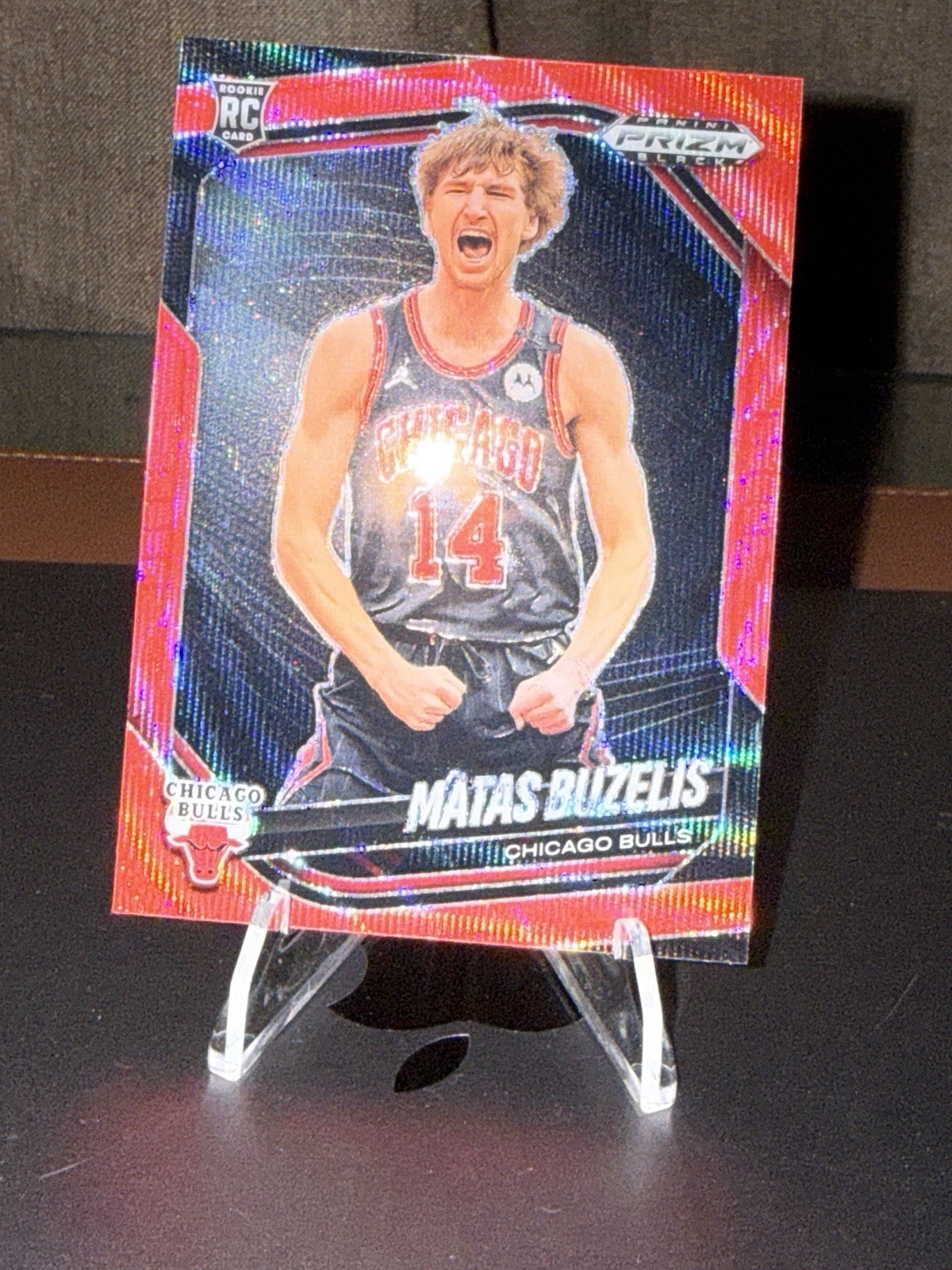 2024-25 Panini Prizm Black Matas Buzelis #41 Ruby Wave (RC) CLEAN! Bulls