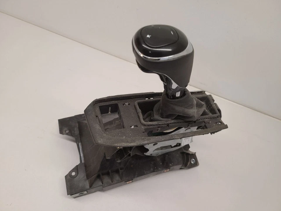 18 CHEVY EQUINOX AT Automatic Transmission Shift Shifter Gear Assembly 13595922 - Imagem 2 de 4