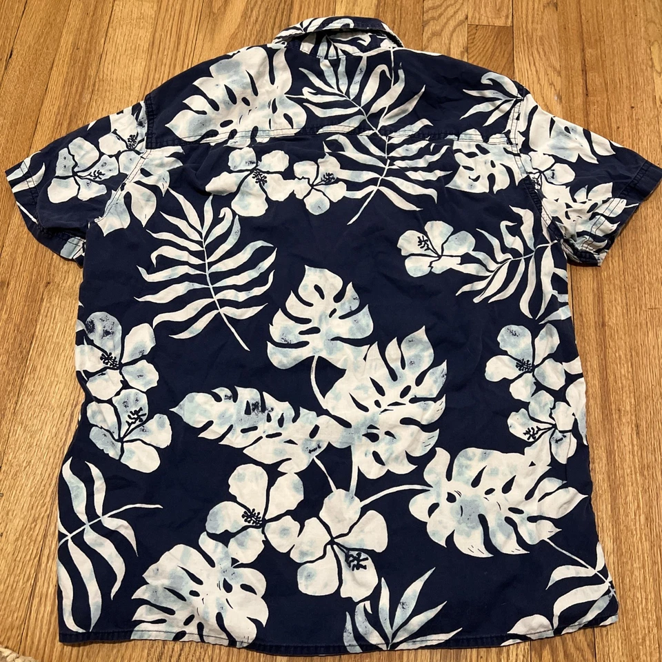 Camisa American Eagle Para Hombre Mediana Azul Hawaiana Floral Botón Manga Corta Algodón Foto 2 de 4