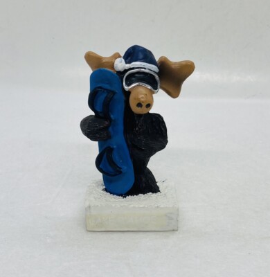 Vintage Snowboard Moose Figurine 3  Resin Tabletop Art Decor Statue 31