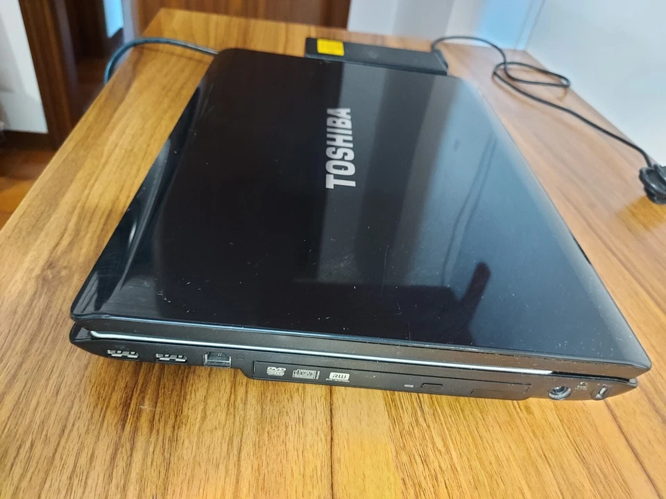 Pc Portatile Toshiba SatelliteA200-24E perfettamente FUNZIONANTE ! - Immagine 4 di 4