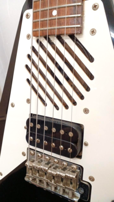 GRECO ミニフライングV Greco Mini Flying-V Guitar Black Built-in Speaker | eBay