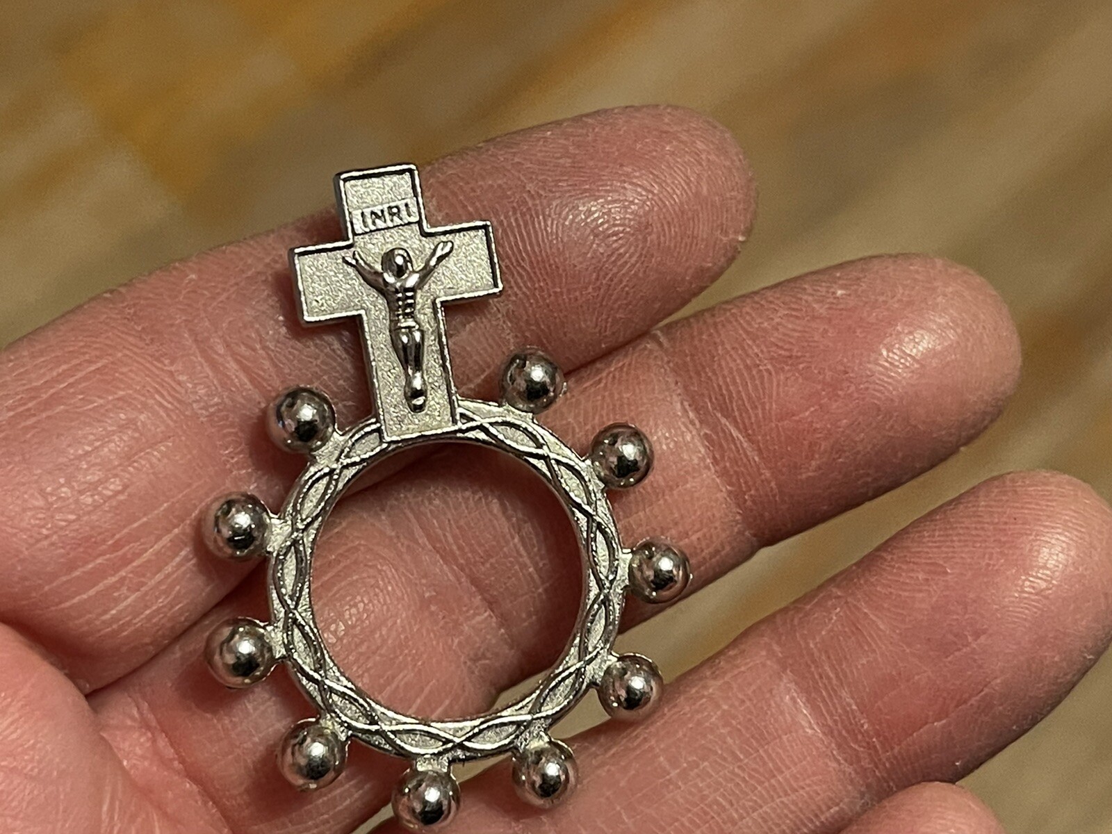 VINTAGE CATHOLIC FINGER ROSARY SILVERTONE! 1 1/2 x 1 eBay