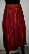 Vintage Herman Geist Size 12 100 Rayon Wine Majestic Print Pleated Skirt