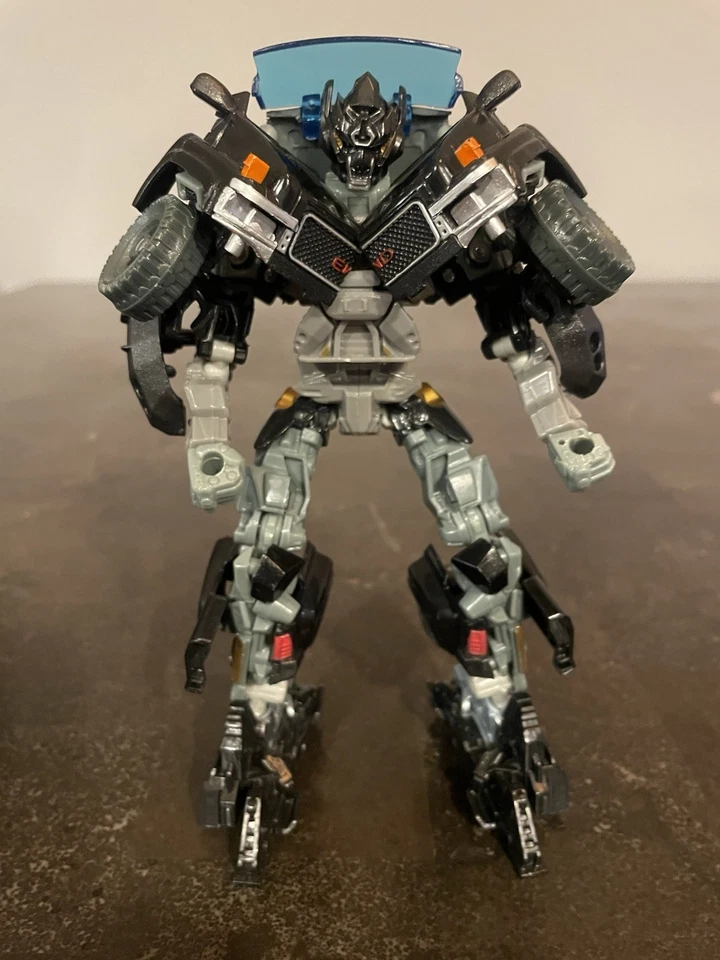 Transformers Dark Of The Moon DOTM Voyager Class MechTech IRONHIDE Hasbro 2011 Foto 2 de 4