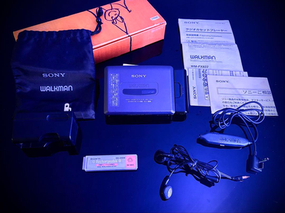 SONY WM-FX822 Cassette Walkman Portable Player Tested Japan W/Box