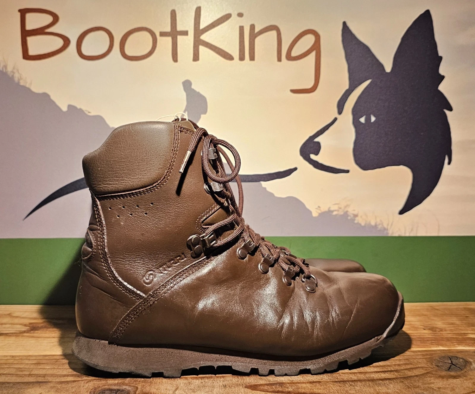 Lightweight Hiking, Fishing, Walking, Outdoors Boots Iturri Patrol UK 9 M