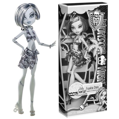 Monster-High-SKULL-SHORES-Frankie-Stein-Special-BLACK-amp-WHITE-Edition-Doll-NEW