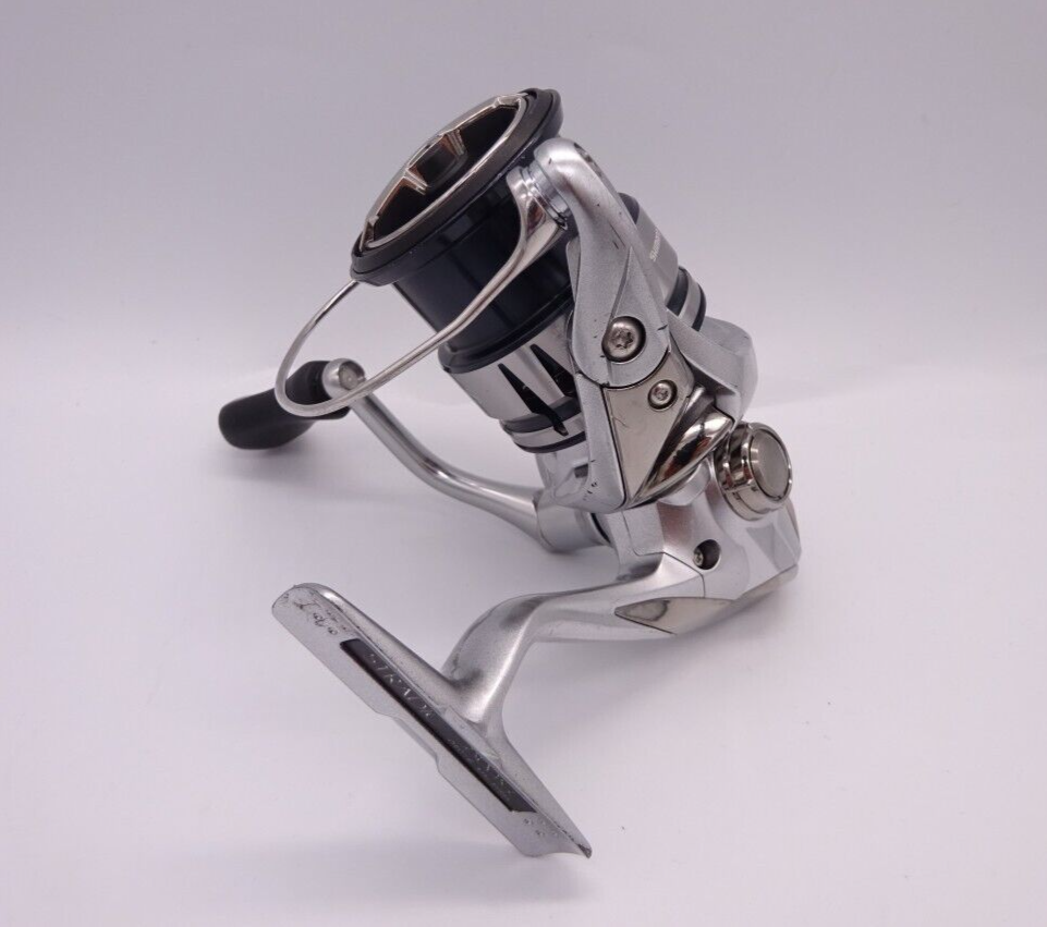 Shimano 19 STRADIC 2500S 5.3:1 Spinning Reel Very Good from