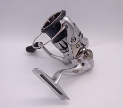 Shimano 19 STRADIC 2500S 5.3:1 Spinning Reel Very Good from Japan