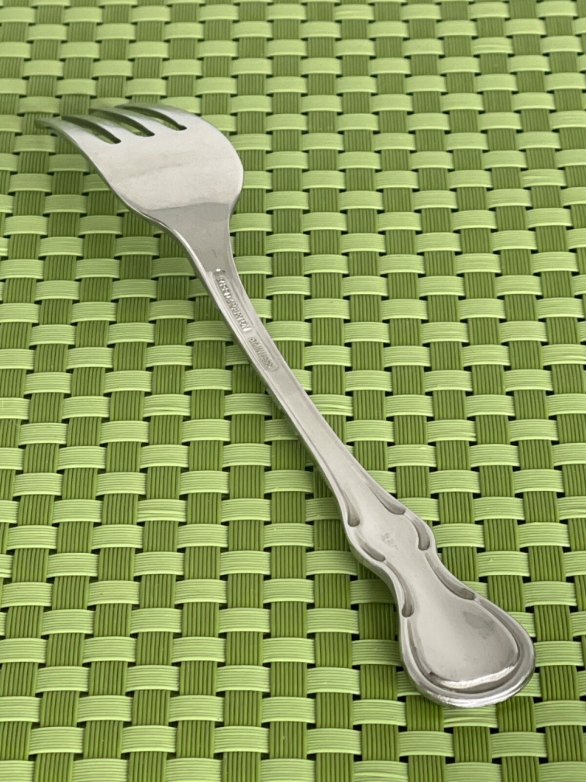 Reed & Barton MODERN PROVINCIAL Stainless Silverware Flatware SMART CHOICE