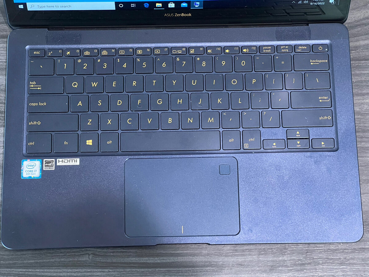 ASUS ZenBook UX490U (Intel Core i7-8550U 1.8GHz 500GB SSD ASUS ZenBook UX490U (Intel Core i7-8550U 1.8GHz 500GB SSD