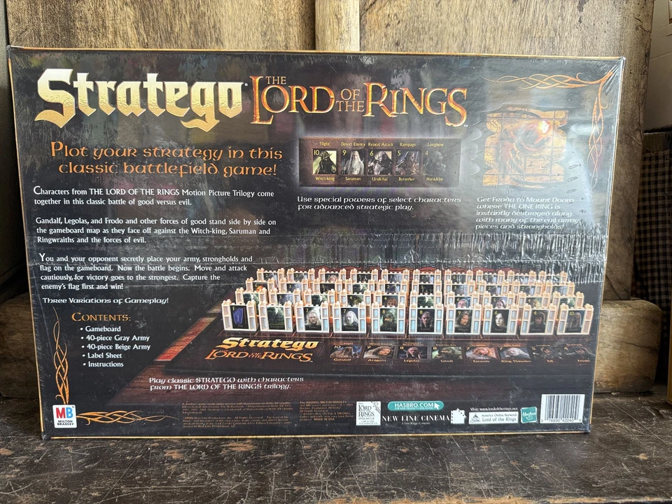 Stratego Lord of the Rings Trilogy Edition SEALED BRAND NEW GAME 07930420409 - Image 2 of 3