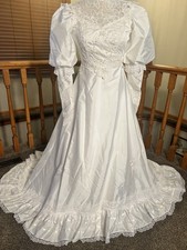 Vintage 1980s Satin  Lace Wedding Gown Puff Sleeves Illusion Lace Bodice Train