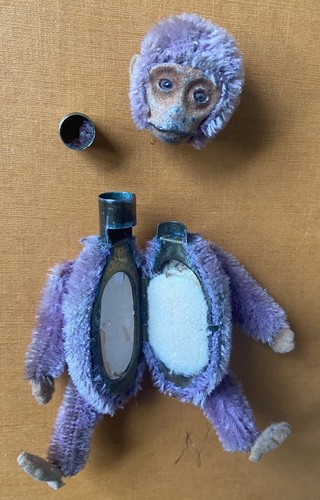 1920s SCHUCO Mini PURPLE MOHAIR MONKEY COMPACT 3" Full Powder, Puff & Lipstick!