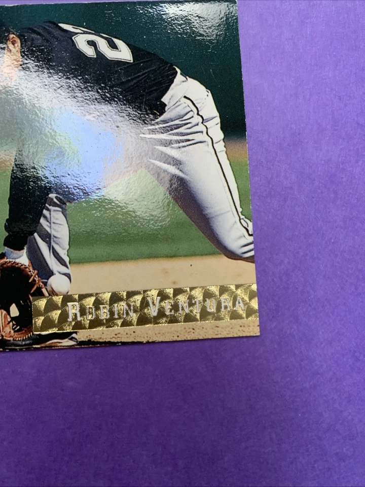 1996 Topps Laser - Robin Ventura #32 Chicago White Sox - Image 4 of 4