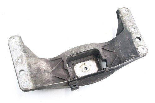 BMW 5er E60 E61 525D M57 130KW Getriebeträger Halter Getriebe Träger 6761106