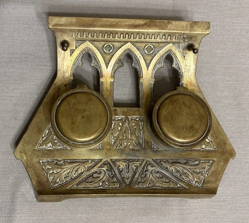 Gothic Arch Design 实心青铜双墨水瓶标记 ges。 棕褐色 - 第 2 张/共 13 张