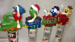 m&m christmas train set