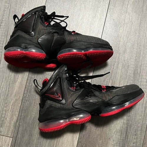 Size 9 - Nike LeBron 19 Bred Sneakers