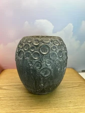 Birdbrain Fire Pot Heavy Black with Raised Circle Pattern 7.5 in T